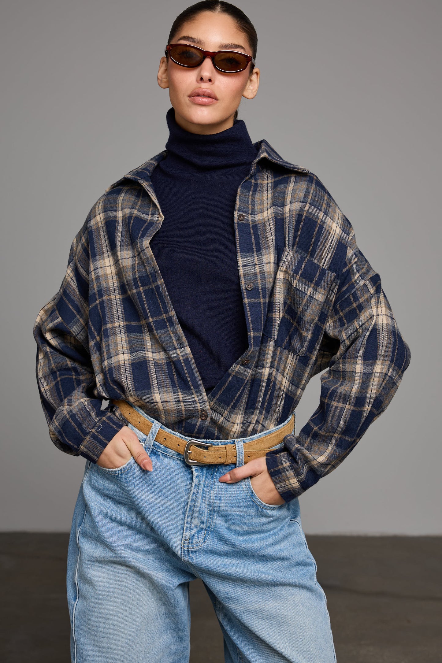 מכופתרת סואן