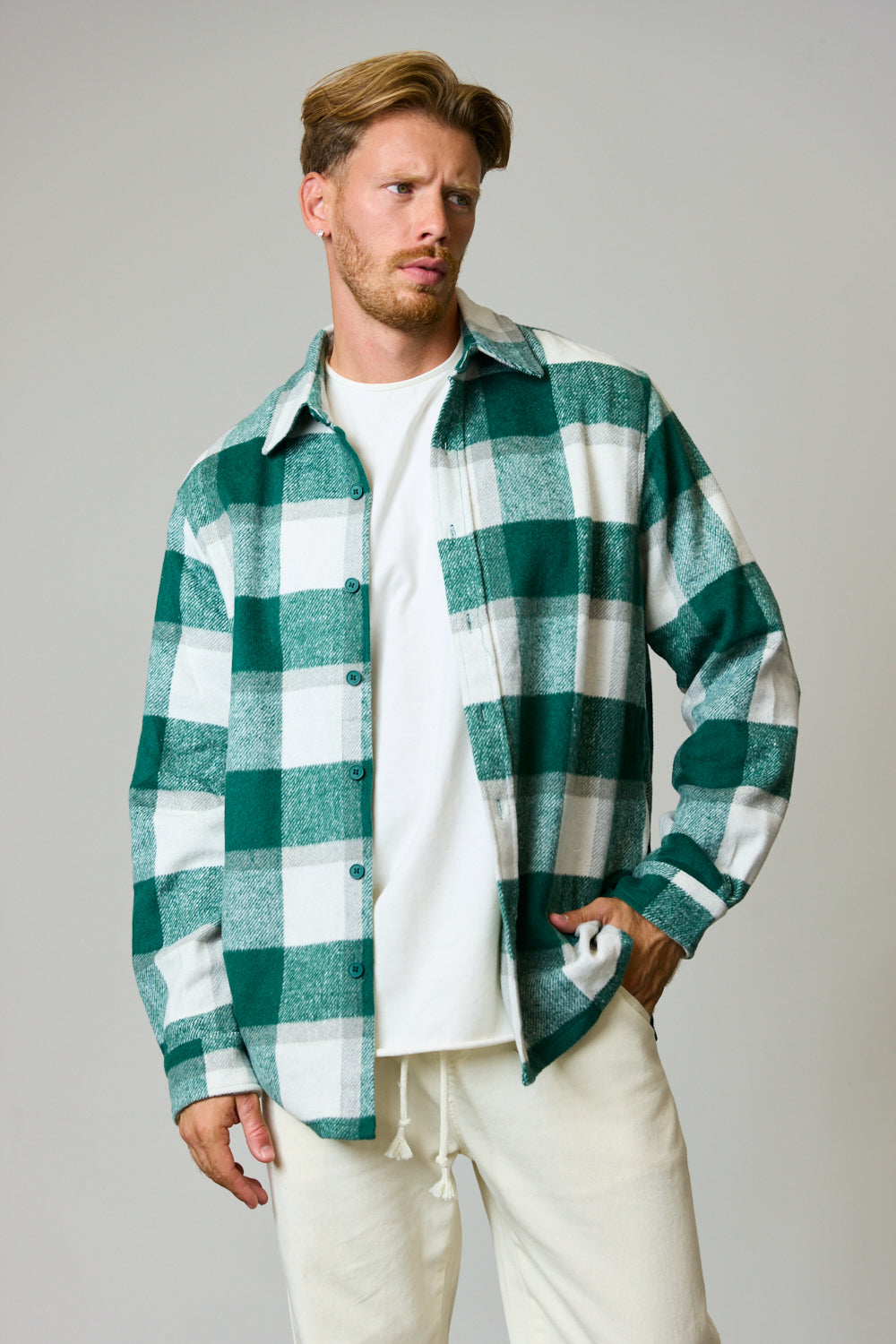 מכופתרת סטיב