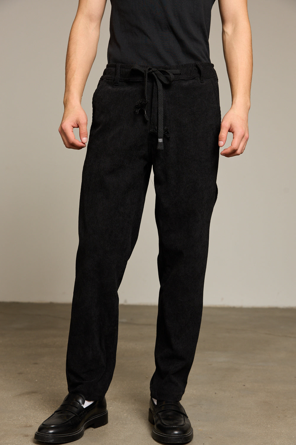 מכנסי בלונדי