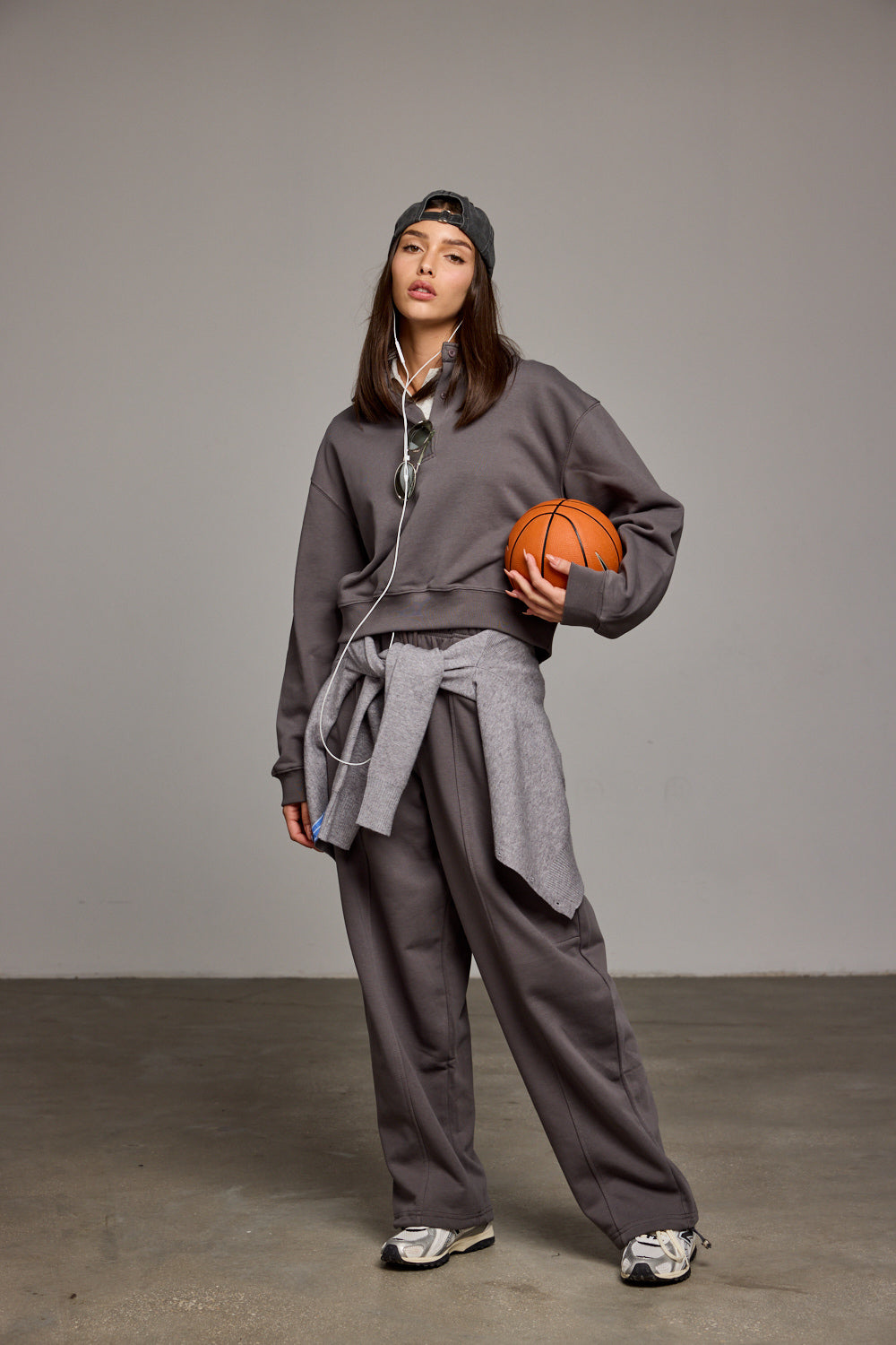 חליפות נשים: המדריך לסטייל אלגנטי נטול מאמץ