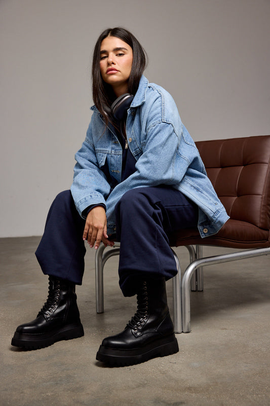 קניית בגדי נערות אונליין - כל מה שצריך לדעת