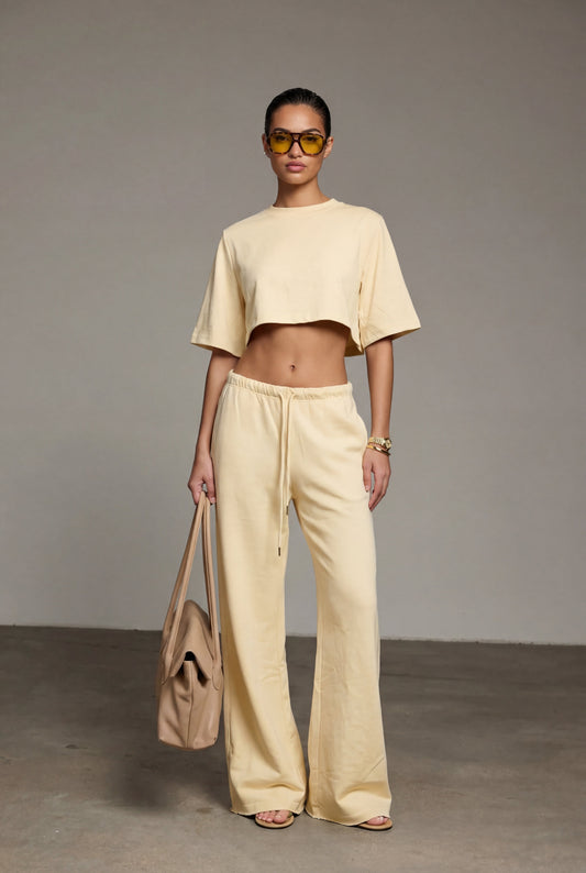 בגדי נשים לאביב 2026 - הטרנדים המובילים