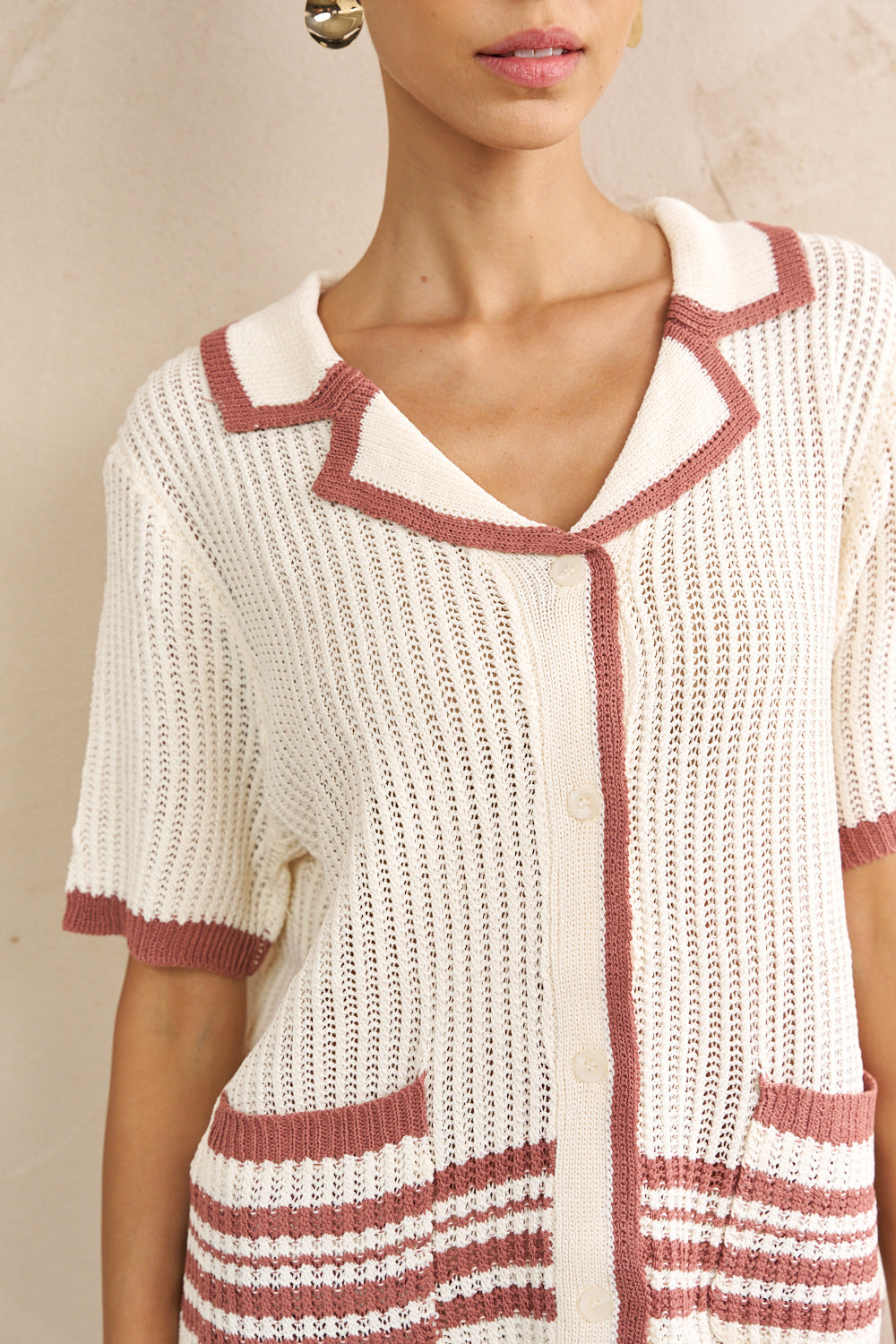 מכופתרת אינדיה