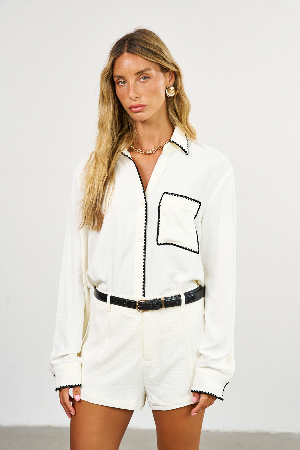 מכופתרת רטרו