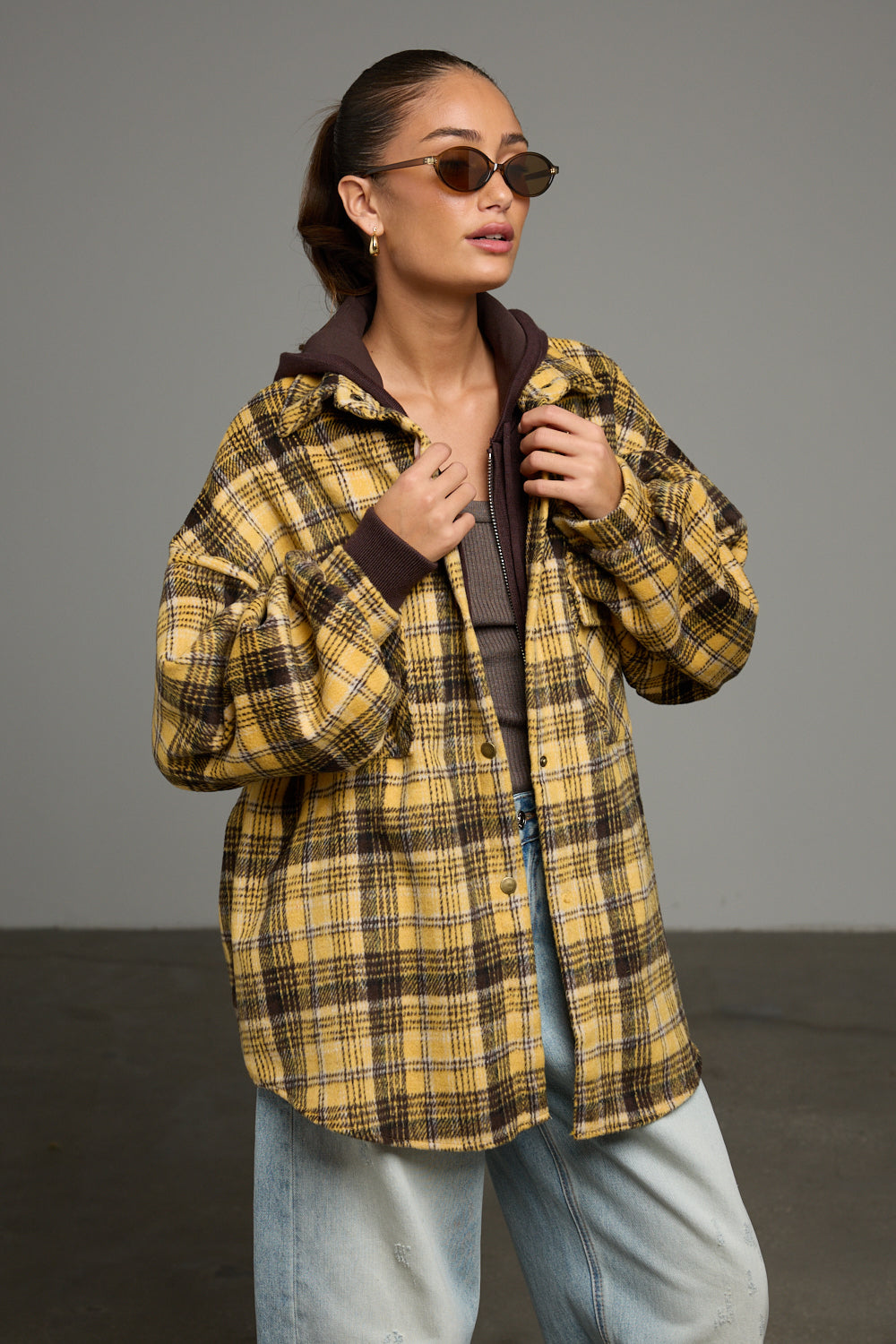 מכופתרת סאנדי