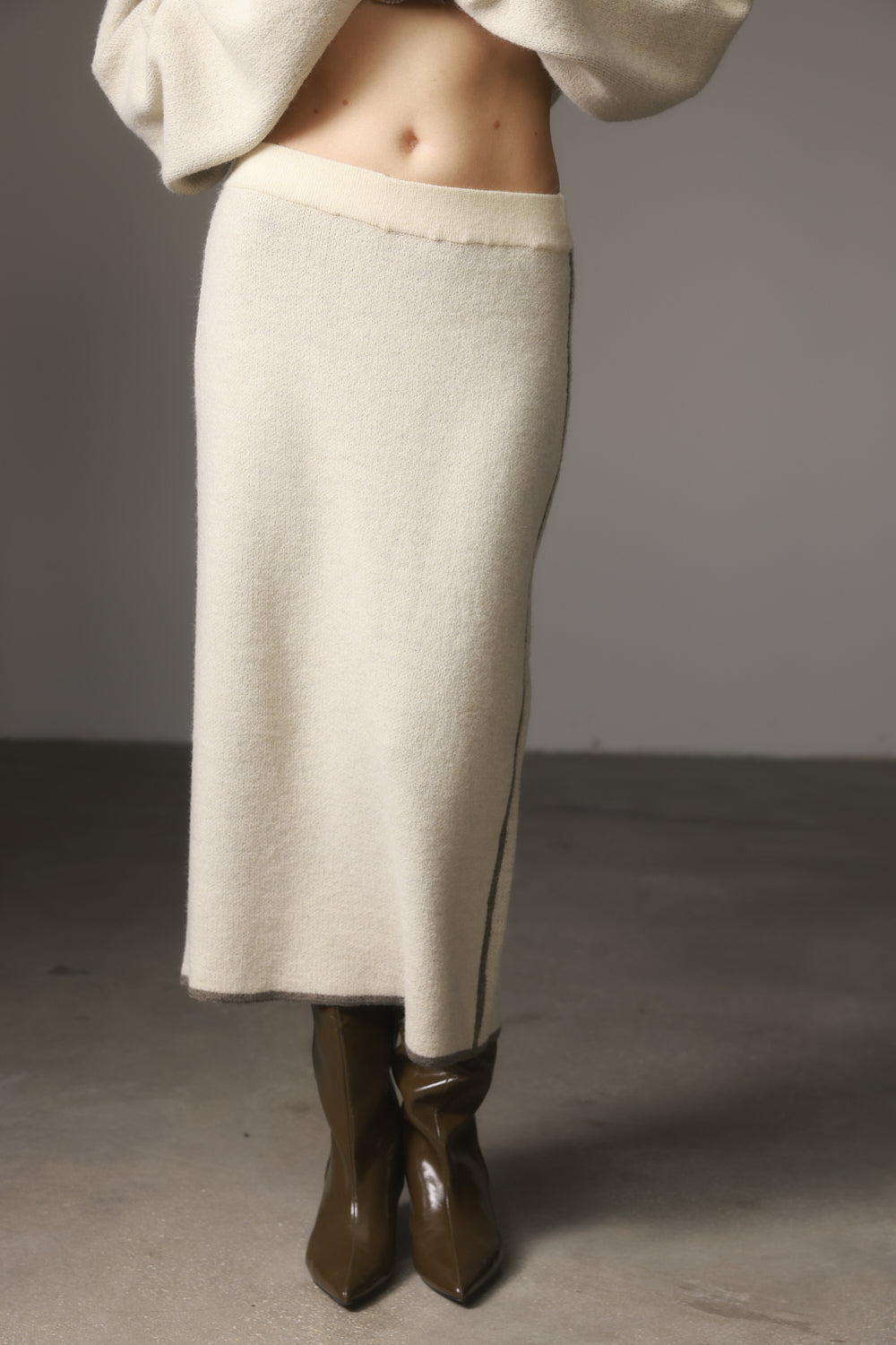 חצאית מוניק