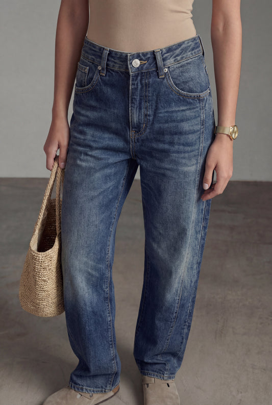 ג׳ינס אפריל