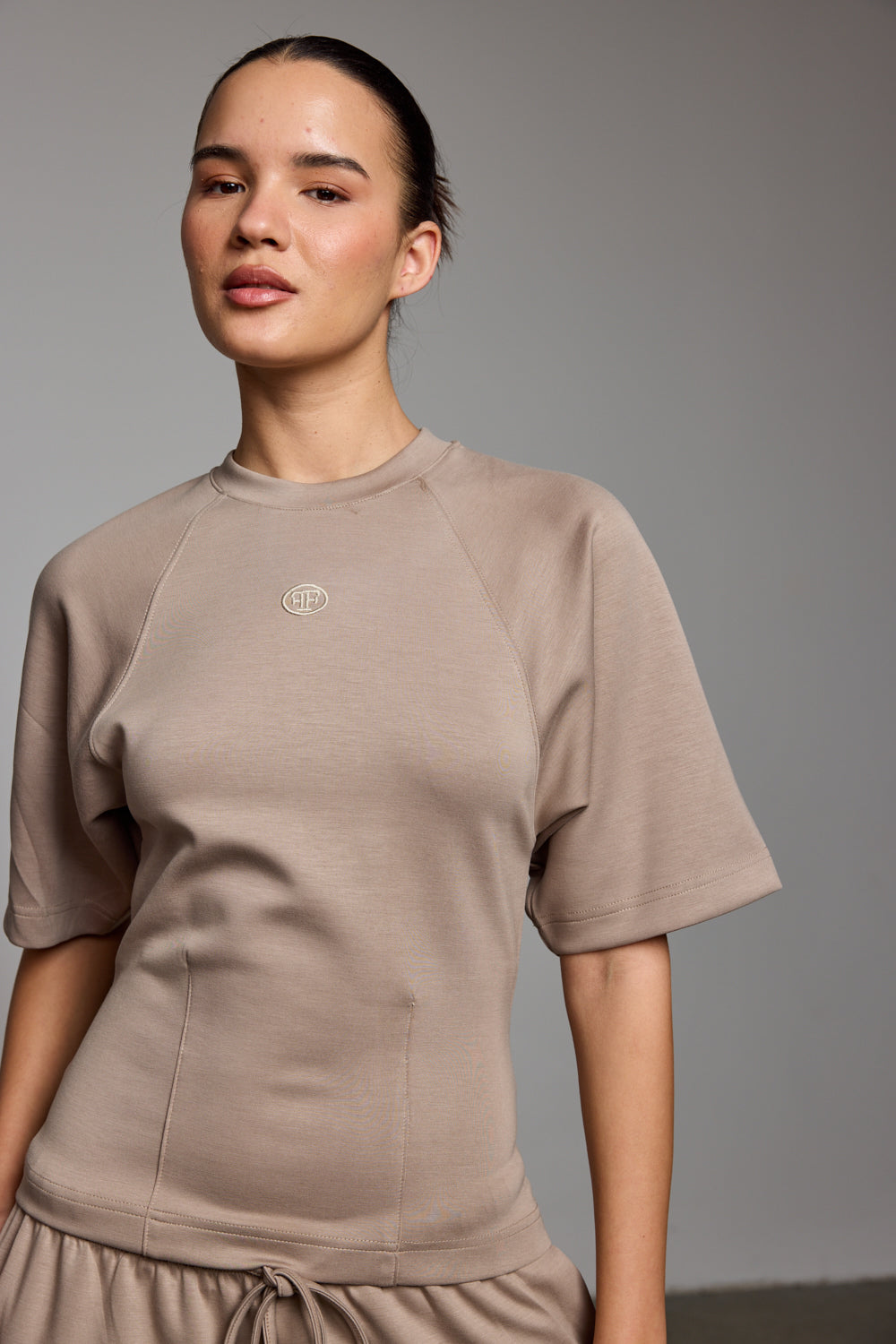 חולצת אנדראה