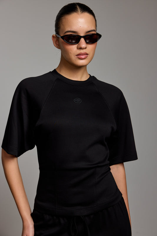 חולצת אנדראה