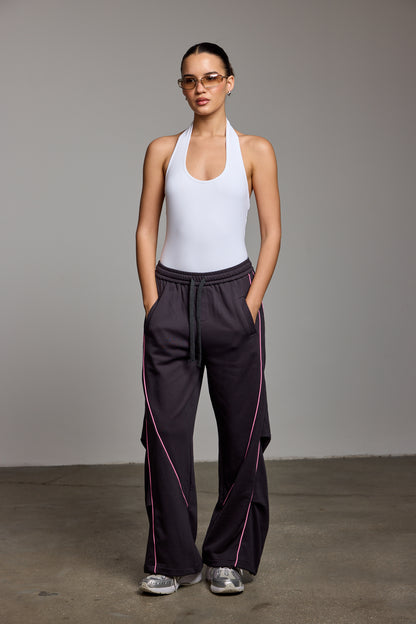 מכנסי אמיגה