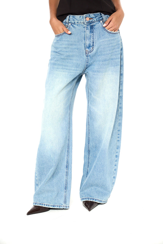 ג'ינס אטיאס