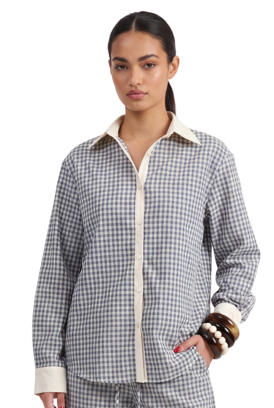 מכופתרת מינל