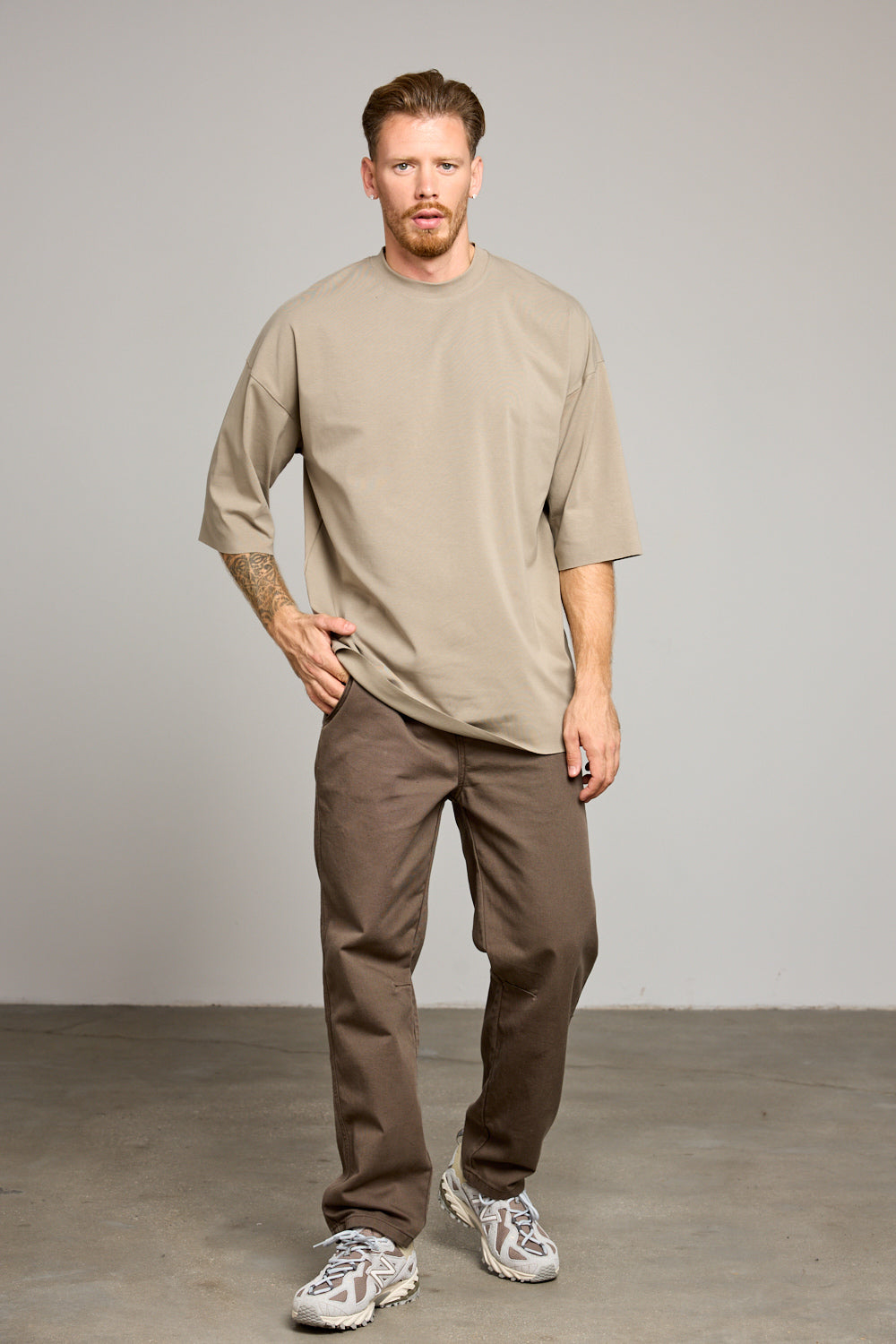 מכנסי אגוני