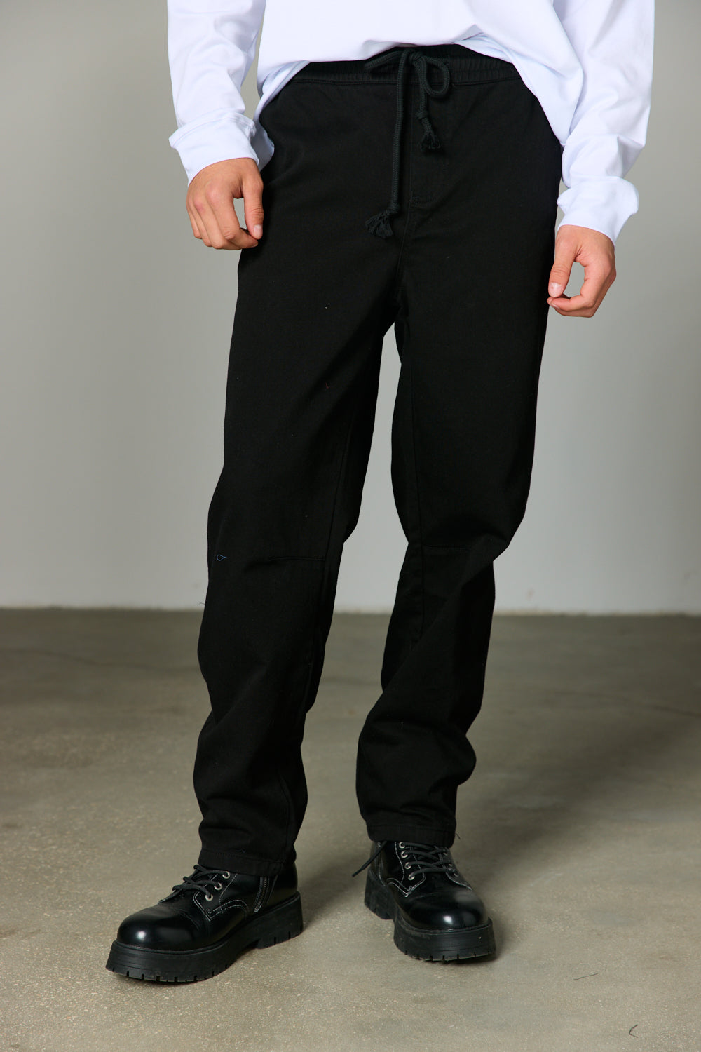 מכנסי אגוני