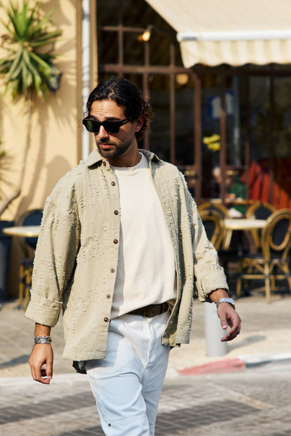 מכופתרת ליאו