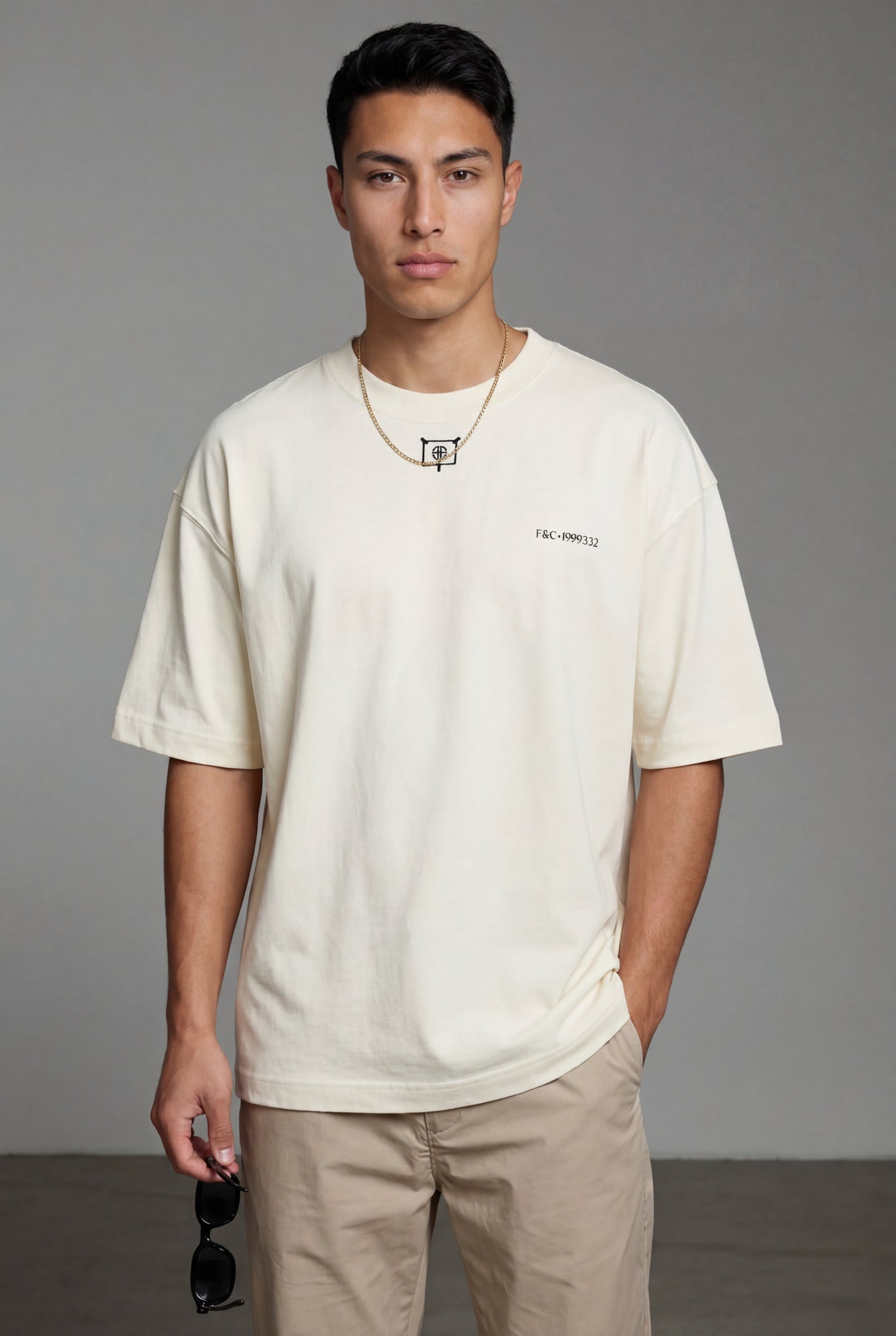 חולצת אדריאן