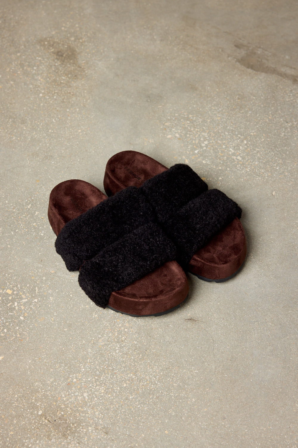 כפכפי אמילי