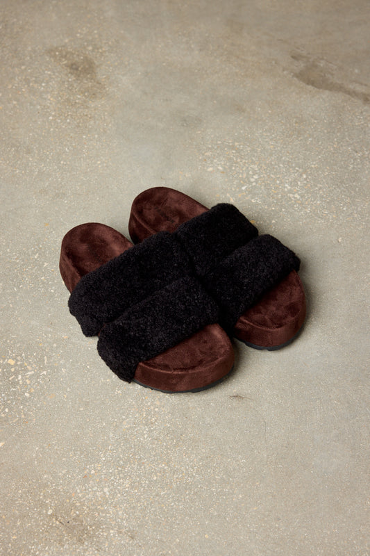 כפכפי אמילי