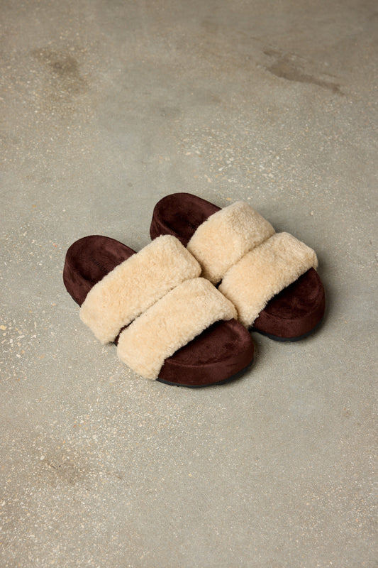 כפכפי אמילי